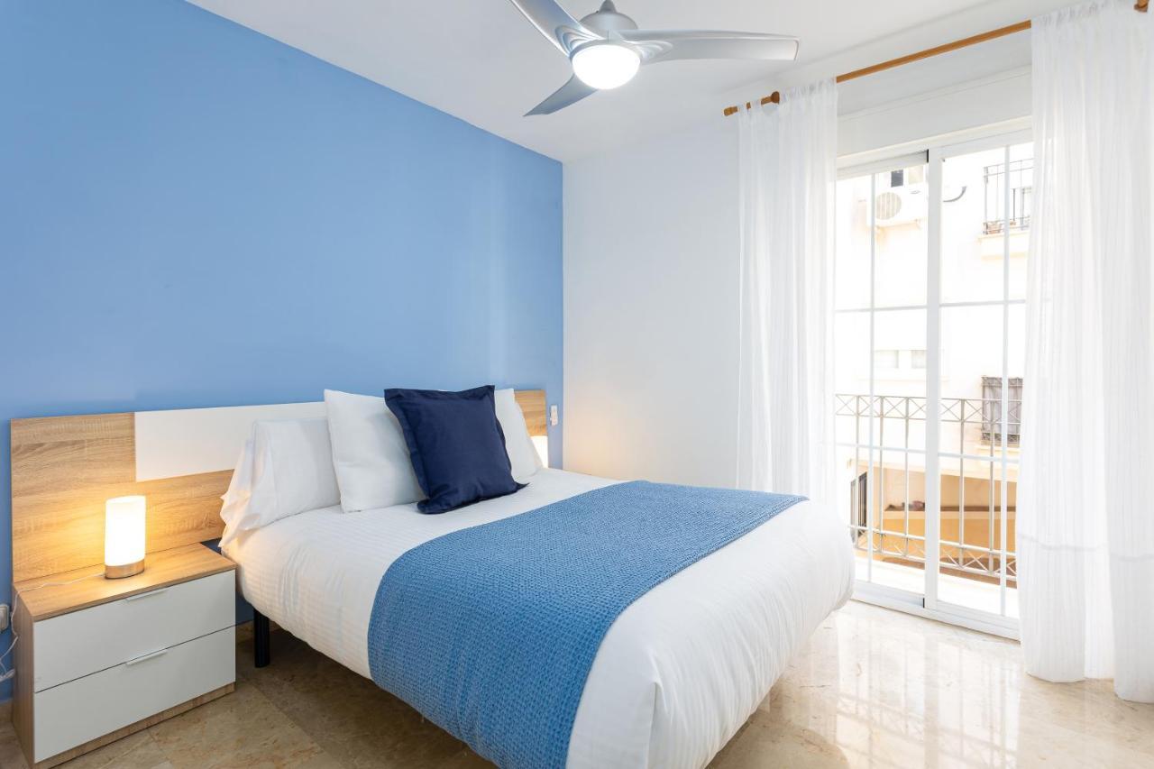 Holidays2Malaga Capuchinos French Balconies, Private Parking, Wifi & Air Con Esterno foto