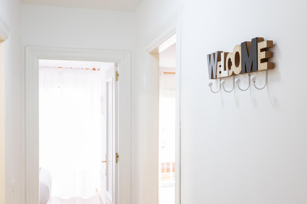 Holidays2Malaga Capuchinos French Balconies, Private Parking, Wifi & Air Con Esterno foto