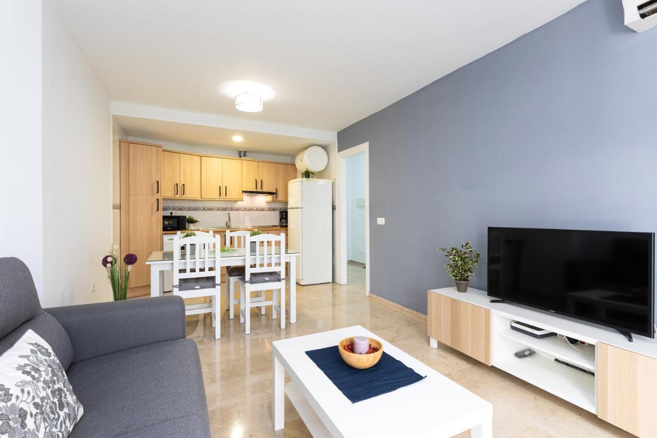 Holidays2Malaga Capuchinos French Balconies, Private Parking, Wifi & Air Con Esterno foto